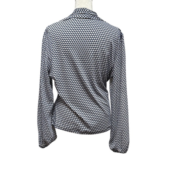 Status by Chenault Geometric Design Long Sleeve Wrap Top - Picture 2 of 7